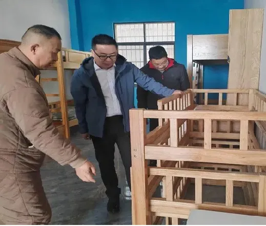 1737365870345026533.jpg 1737365870345026533.jpg